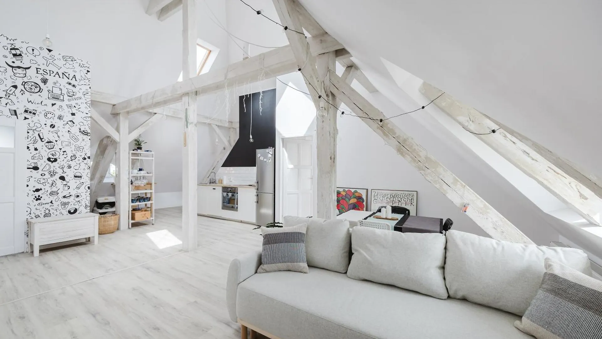 Scandinavian Loft Apartment 포즈난 폴란드