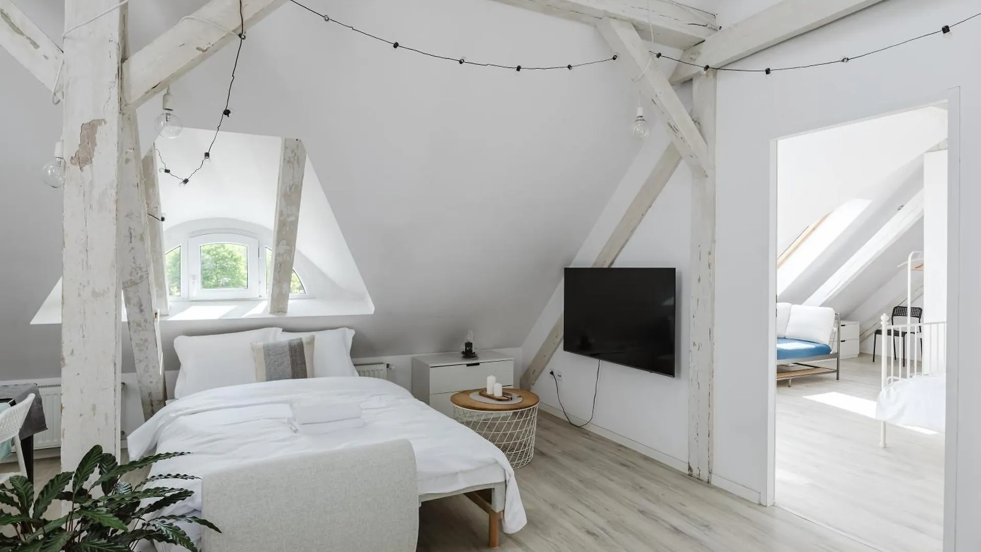 Scandinavian Loft Apartment 포즈난