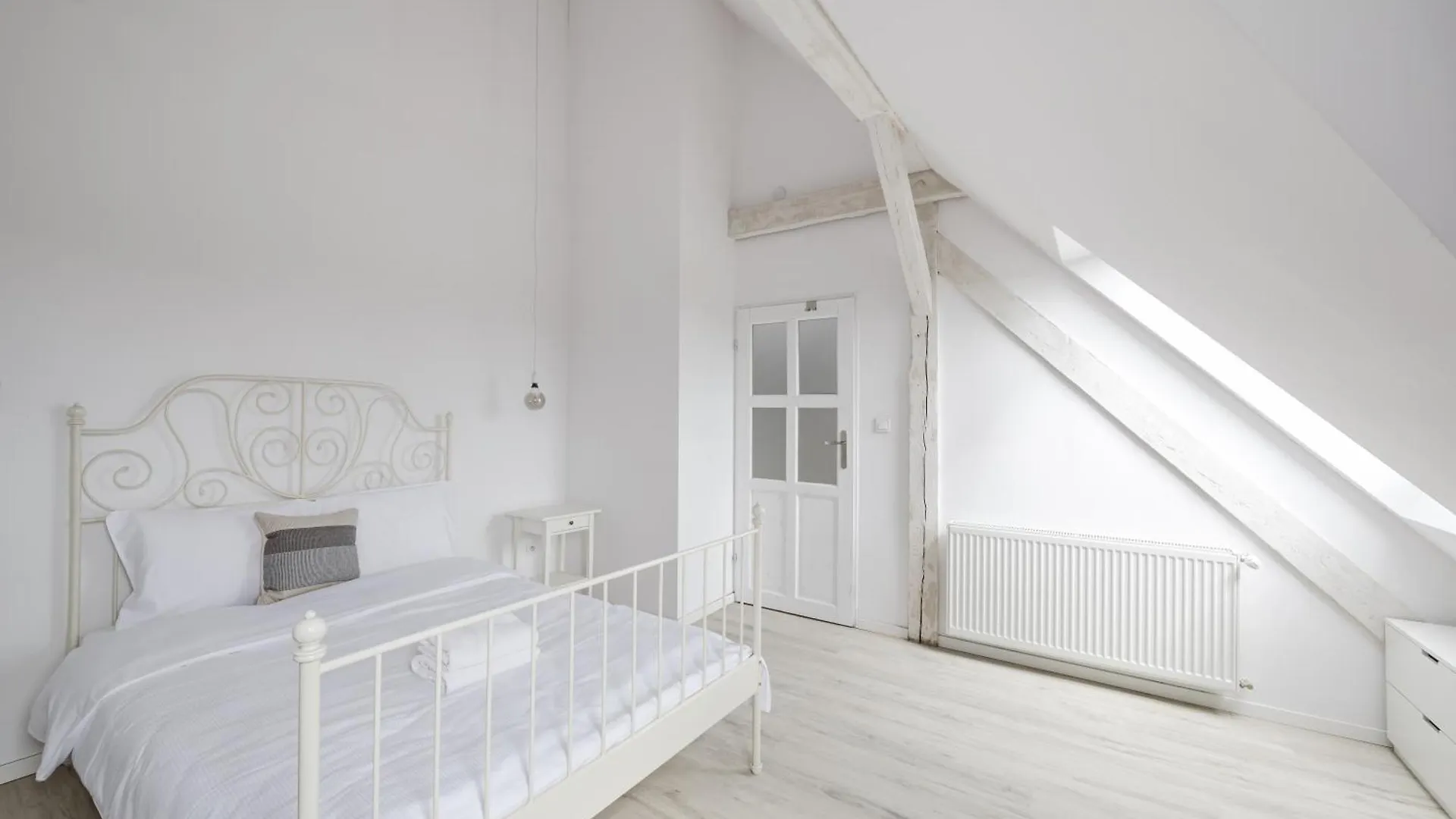 Scandinavian Loft Apartment 포즈난