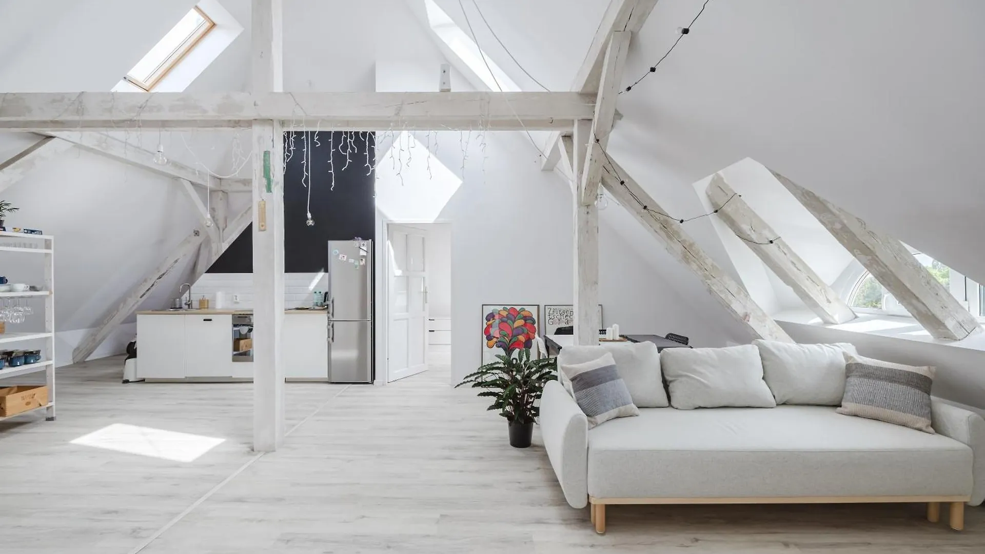 Scandinavian Loft Apartment 포즈난 0*,