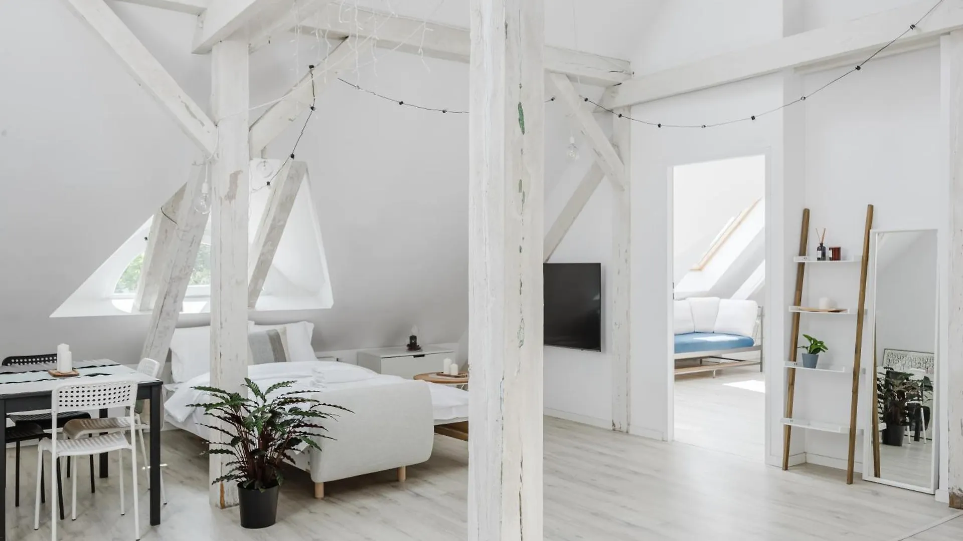 Scandinavian Loft Apartment 포즈난
